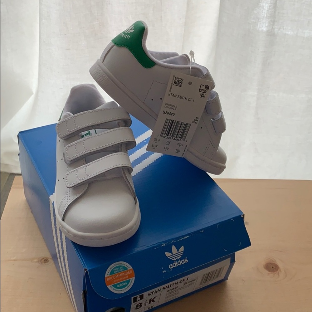 Adidas toddler Stan Smith Sneakers size 8.5k